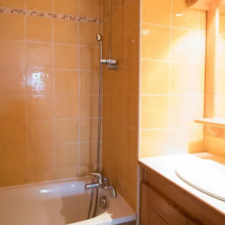 Spacieux Au Pied Des Pistes, 2 Chambres, Wifi, Parking Inclus - Fr-1-508-29 شقة لانسليفلارد
